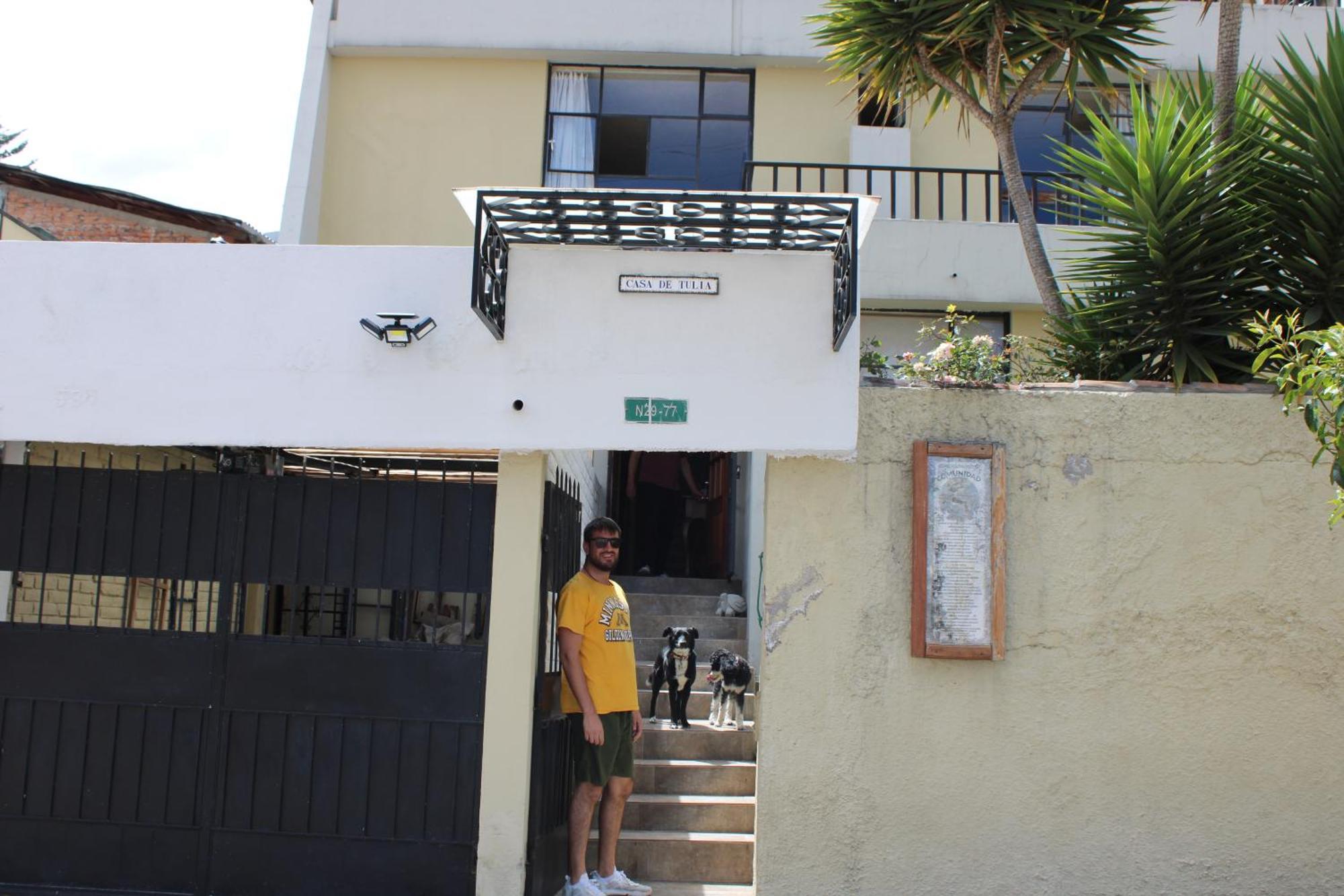 Casa De Tulia Apartment Quito Luaran gambar