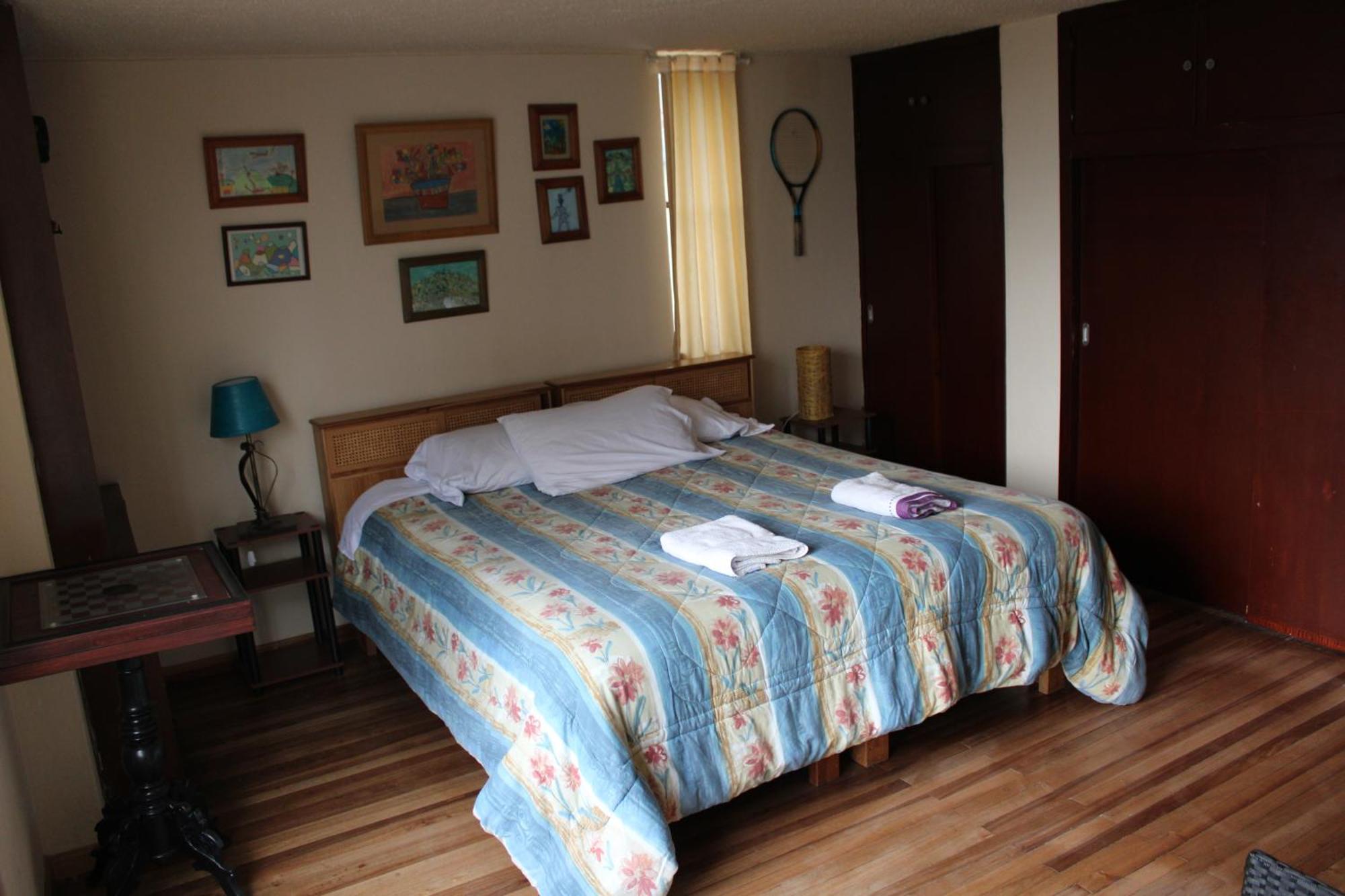 Casa De Tulia Apartment Quito Luaran gambar