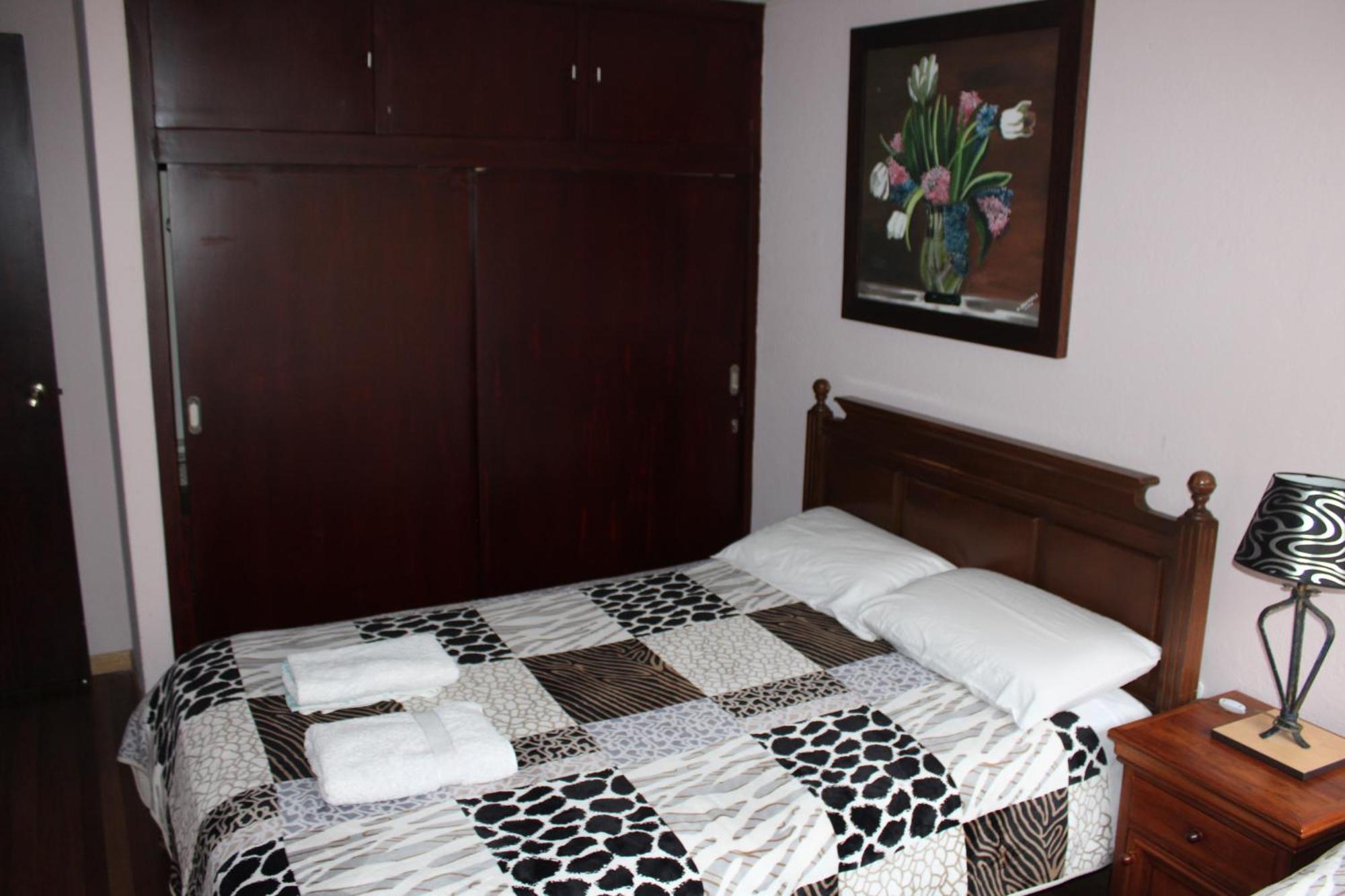 Casa De Tulia Apartment Quito Luaran gambar